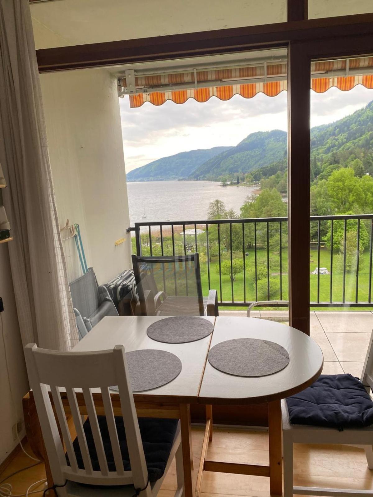 Appartement Mit Seeblick Am Ossiacher See Филлах Экстерьер фото